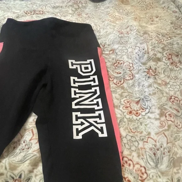 Black and Pink Leggings - Picture 2 of 3